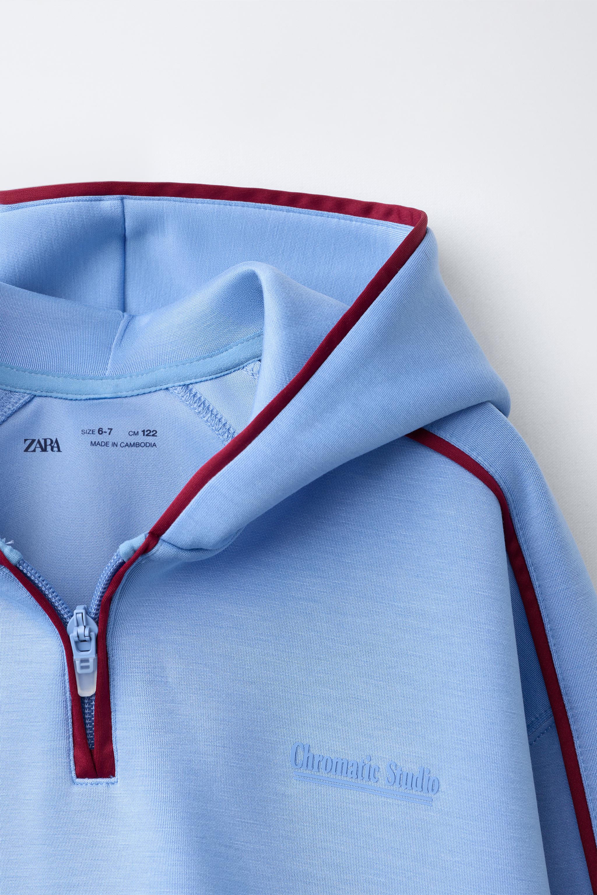 CONTRAST HOODIE
